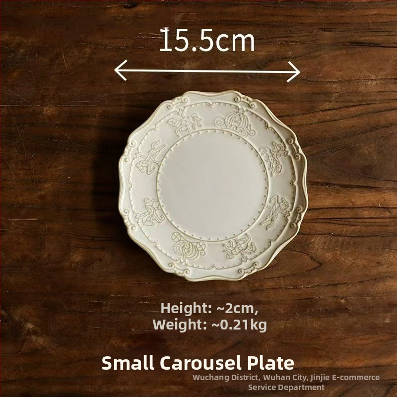 Portselninė lėkštė su krosninės glazūros paviršiumi, dryžių raštas, nėrinių formos, šviesus prabangus retro stilius