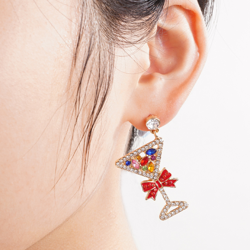 Naušnice od legure s geometrijskim oblikom, ugravirani rhinestones, postovi od 14K zlata, božićni stil, za djecu