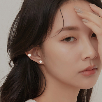 Cercei din argint pur S999, design mic de pește cu labă de pisică, asimetrici, închidere cu șurub, cercei casual pentru femei