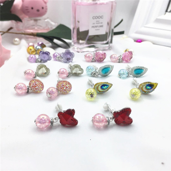 Cercei clip pentru copii din acrilic, cu floare, formă picătură, stil desen animat