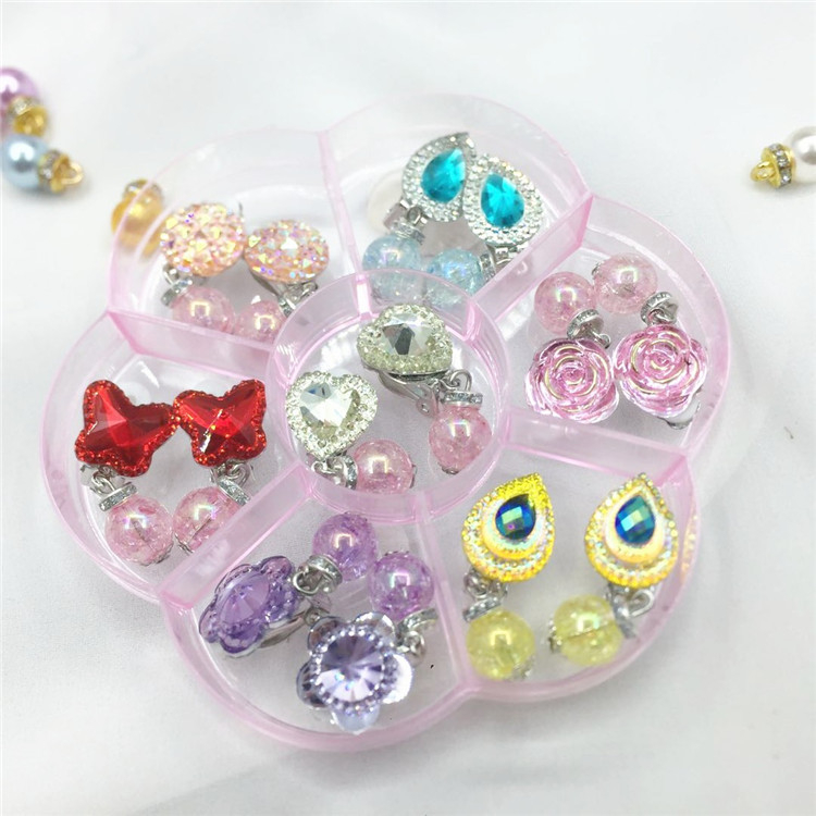 Cercei clip pentru copii din acrilic, cu floare, formă picătură, stil desen animat