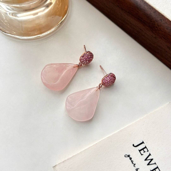 Cercei cu formă de picătură din cuarț roz, piatră naturală, tijă din argint 925, placare electroplatină, design original