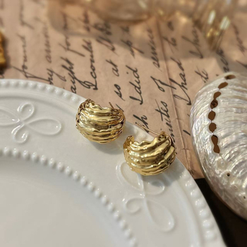 Cercei: ac 925 din argint, cupru placat cu aur real; formă geometrică; stil medieval, retro literar; electroplacare ecologică