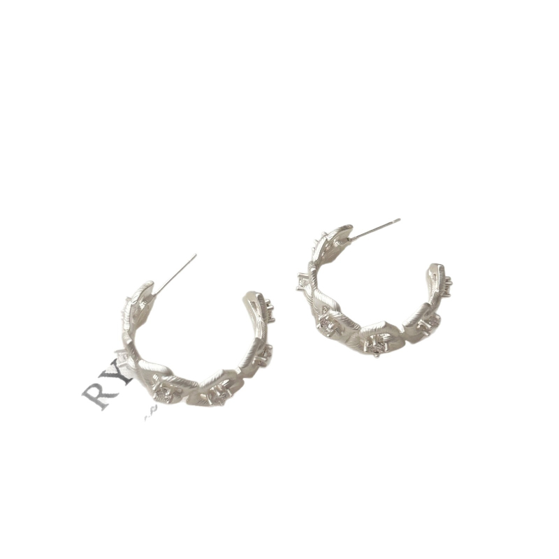 Cercei cu zirconiu, design floral, formă în C, corp din cupru, știfturi din argint 925