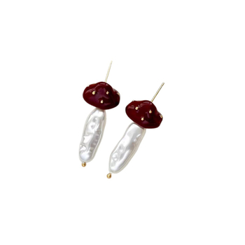 Naušnice s umjetnim perlama, crveni gljiva motiv, nepravilni geometrijski oblik, srednjovjekovni književno-retro stil (umjetne perle; nepravilni geometrijski oblik; završetak s uljnim učinkom; ušni klinovi od srebra 925)