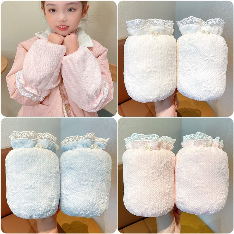 Bērnu plaukstas aizsargi ar mežģīnēm rudens–ziemas sezonai (Pret netīrumiem; Rudens/Ziema; Vecuma grupa 0–8 gadi; Raksts: Vienkrāsains; Zīmols Friendly)