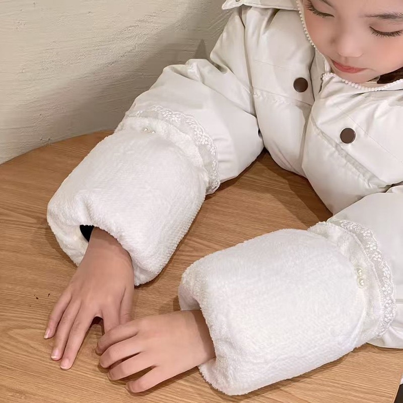 Bērnu plaukstas aizsargi ar mežģīnēm rudens–ziemas sezonai (Pret netīrumiem; Rudens/Ziema; Vecuma grupa 0–8 gadi; Raksts: Vienkrāsains; Zīmols Friendly)