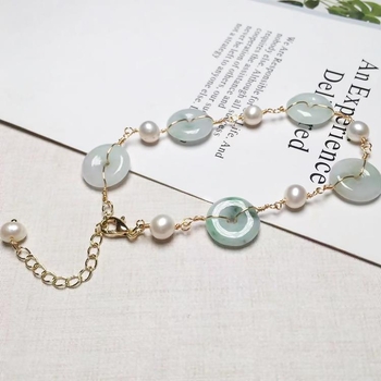 Édesvízi gyöngyökkel és smaragdzárakkal készült karkötő, 14K aranyozott bevonat, eredeti dizájn, állítható hosszúság