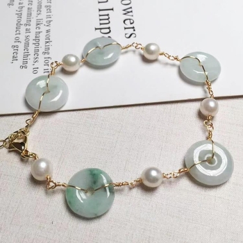 Édesvízi gyöngyökkel és smaragdzárakkal készült karkötő, 14K aranyozott bevonat, eredeti dizájn, állítható hosszúság