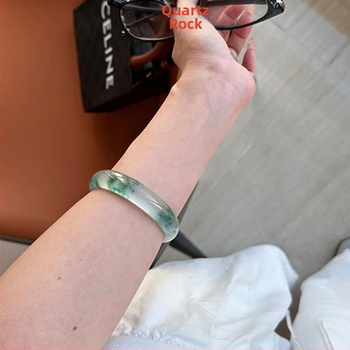 Náramok z kvarcitu, leštený povrch, 450 g, prírodný štýl, svieži a sladký