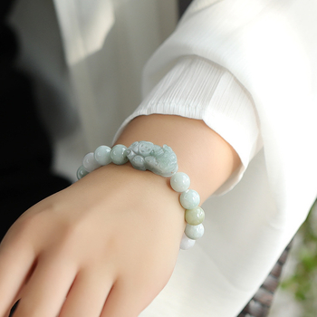 Kristály jáde gyöngy karkötő gravírozott kerek gyöngyökkel és Pixiu charm-dal, páros stílus