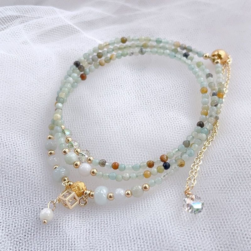 Jadeitből készült karkötő aranybevonattal, kézzel készített, három körös dizájn, uniszex