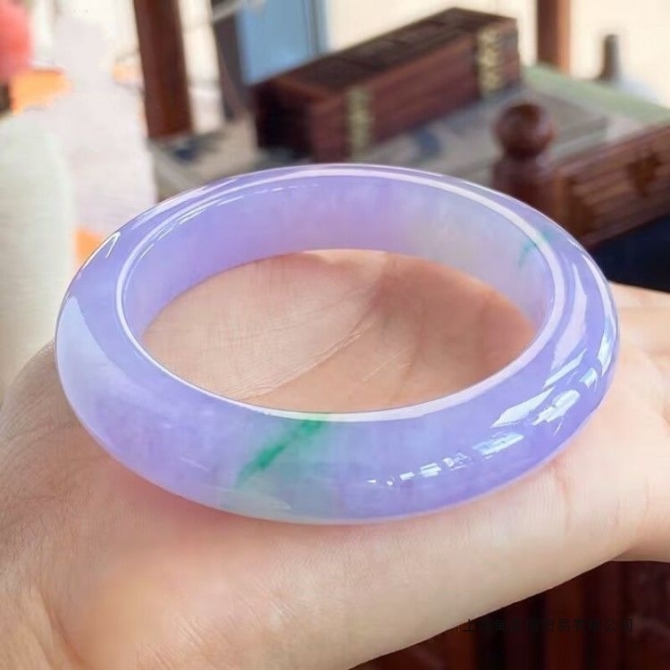 Náramok z birmánskej jadeitu so zlatým inlajom – luxusný štýl, motív zviera/Znamenie, letné vydanie 2021