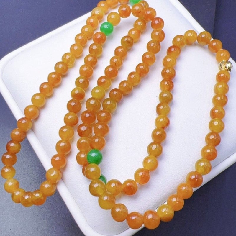 Jadeit karkötő arany betétekkel, 108 gyöngy, kézzel készített, geometriai forma, uniszex