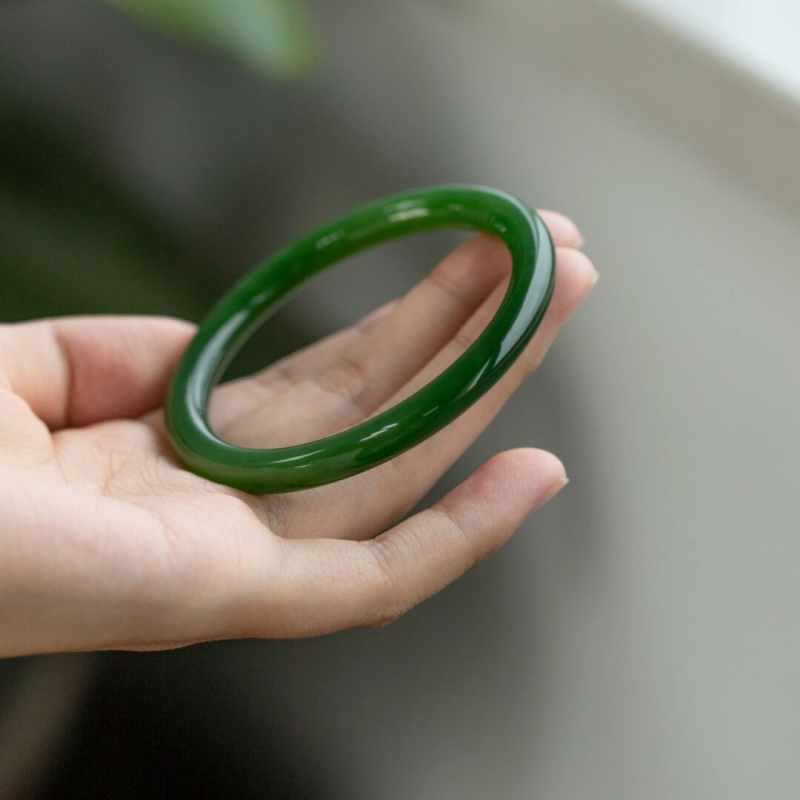 Ženski narukvica od Hetian jade — Ručno rađeno, Hetian jade, 30 g, Proljeće 2024, Brand: Chuzhai