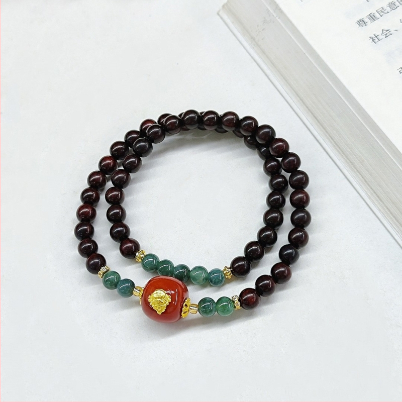 Ručne vyrobený dvojradový náramok z malolistového ružového dreva s jade a achátom – ženský originálny dizajn