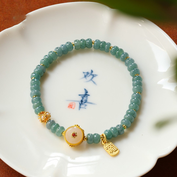Emerald náramok s šťastným príveskom, ručne vyrobený, dámske retro šperky