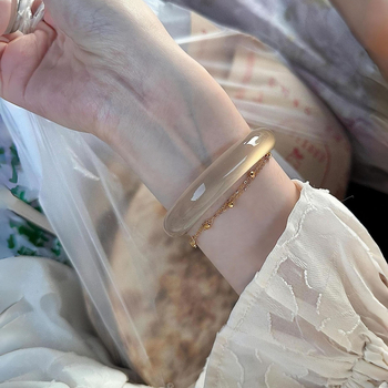 Náramok – achát a jade; zlatá inkrustácia; ručná výroba; geometrický tvar; unisex.