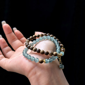 Náramok z korálikov agarwood v čínskom štýle pre ženy