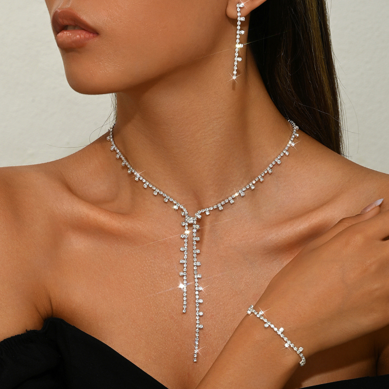 Set de bijuterii pentru femei: colier, cercei și brățară din cupru, placare electroplată, lanț gheare, piatră rhinestone