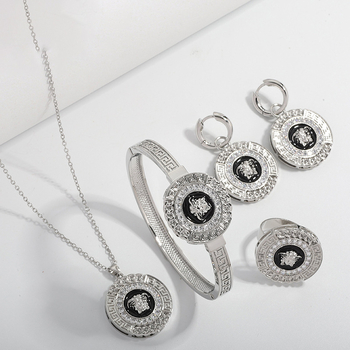 Set bijuterii Medusa Portrait – zircon, 4 piese: cercei, colier și accesorii pentru mână, lanț în formă de O, placare electro, aliaj de zinc, pentru femei