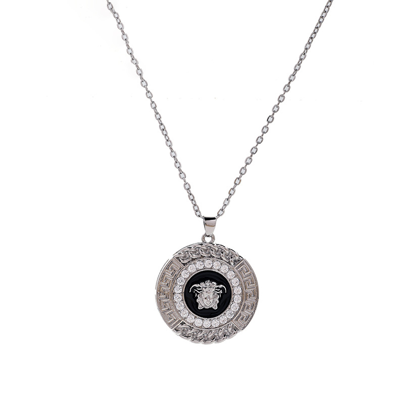 Set bijuterii Medusa Portrait – zircon, 4 piese: cercei, colier și accesorii pentru mână, lanț în formă de O, placare electro, aliaj de zinc, pentru femei
