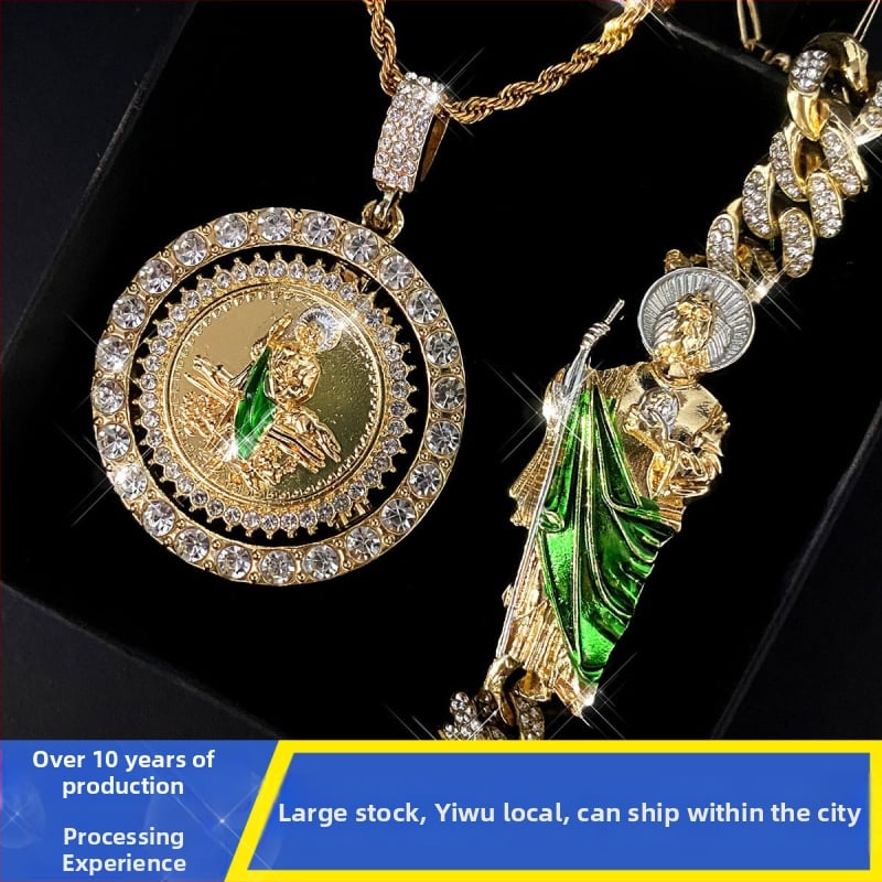 Saint Jude nyaklánc — Uniszex, Hip-Hop stílus, cink‑ötvözet medál rhinestone kövekkel, Cuban lánccal