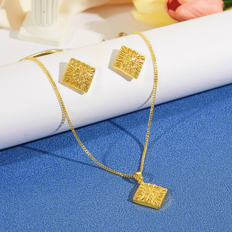 Set nakita: naušnice i ogrlica, bakar s pozlatom 18K, četvrtasti fasetirani privjesak, O-oblika lanac, luksuzni palatski stil