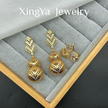 Réz alapanyagú fülbevaló és állítható gyűrű cirkóniával, 3D üreges tök forma, valódi arany bevonattal