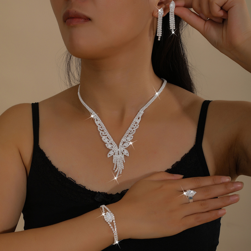 Ženski set nakita: rhinestones, dijamantno rezanje, bambus lanac, uzorak zvijezda/sunce/mjesec/vesolje, uključuje naušnice, ogrlicu, narukvicu i prsten