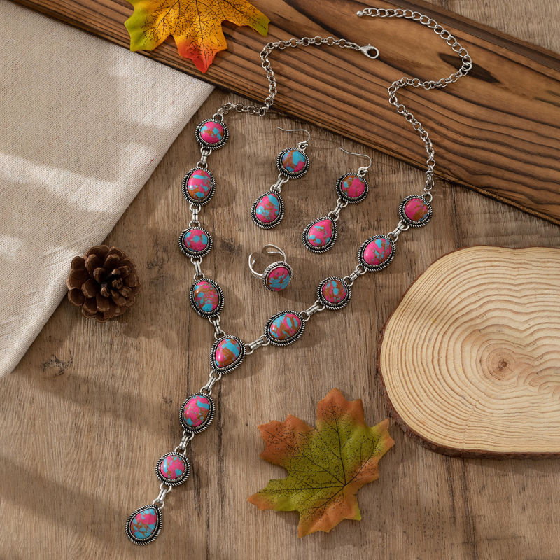 Boemski vintage set nakita – imitirani kolorirani nefrit, ogrlica, naušnice i prsten