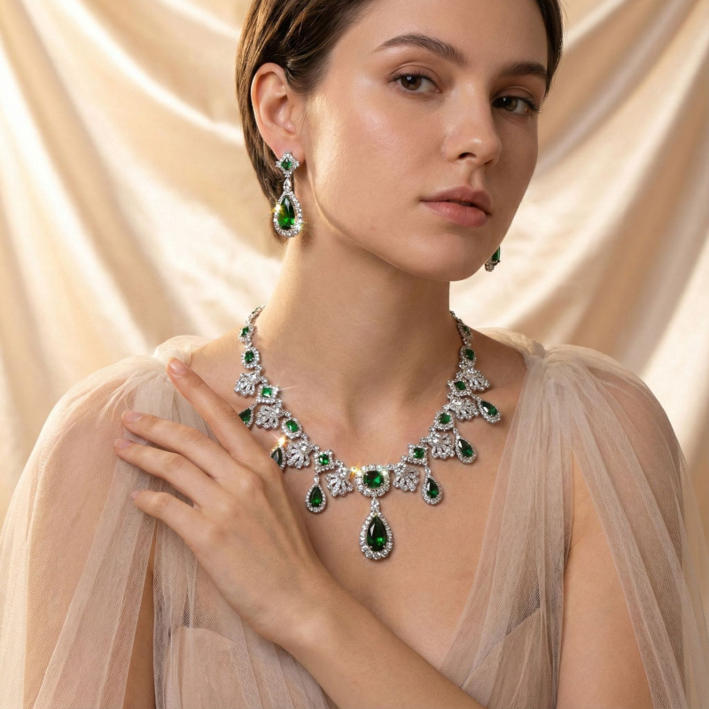 Šperkový set: zirkónový náhrdelník a náušnice, meďová základňa s vsadeným zirkónom, tvar kvapky vody, vzor srdce/kvapka/zvonček