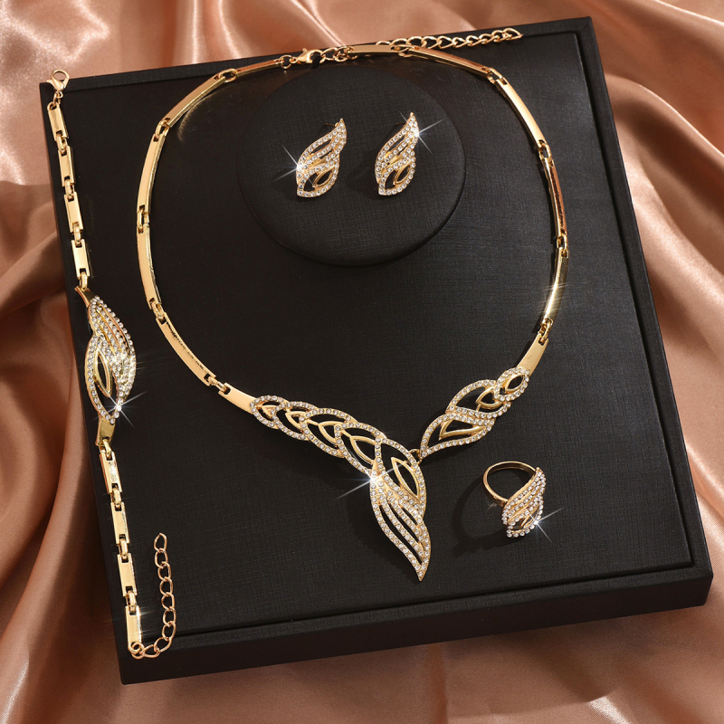 Delicate Jewelry Sastav od legure: ogrlica, naušnice, narukvica i prsten – elektroplatirana legura, običan lanac, privjesci Love/Water Drops/Bell (Proljeće 2025)