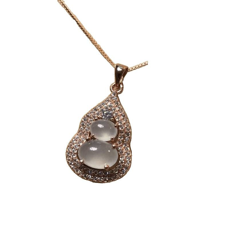 Висулка от S925 стерлингово сребро, бирмански халцедон; мотив Усмихнат Буда; естествен ледено халцедон; пускане през есента на 2022