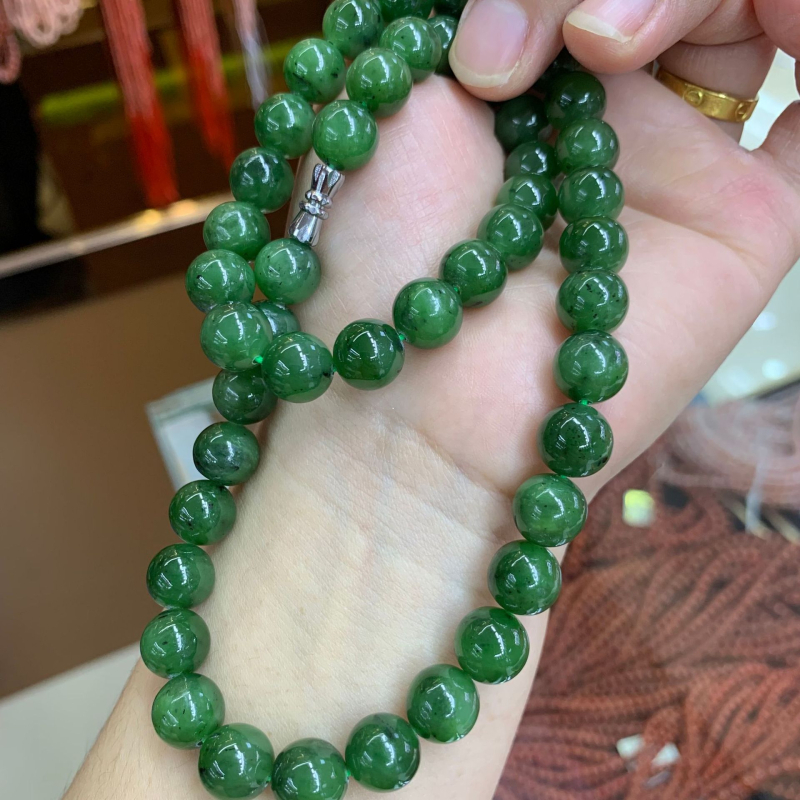 Ogrlica od jaspisa s okruglim perlama, privjesak, VS čistoća, brušenje i poliranje, prilagodljivo