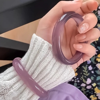 Kalcedonovski narukvica, kružni oblik, polirani završetak, stil lagan luksuz, pakiranje u zasebnoj ambalaži, branda: Three Jubilee of the Ming Dynasty