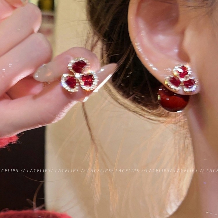 Γυναικείa σκουλαρίκια Junors - Γεωμετρικός σχεδιασμός, εμπρός-πίσω φοριέται, φλοράλ διακοσμητικό, ρετρό στυλ (Υλικό: κράμα ψευδάργύρου; Διαδικασία: ηλεκτροπλατίωση; Σχήμα: γεωμετρικό; Υλικό βελόνας: ατσάλι; Μάρκα: Junors)