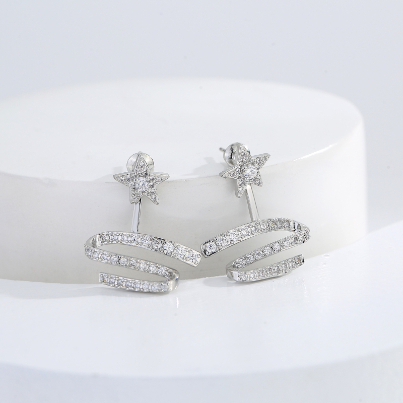 Naušnice u obliku zvjezdice od bakra, s postom od 18k zlata, stil lagan luksuz