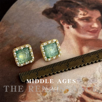 Bakrene geometrijske naušnice s mikro pavé završnim slojem, vintage retro stil za žene, jesen 2024