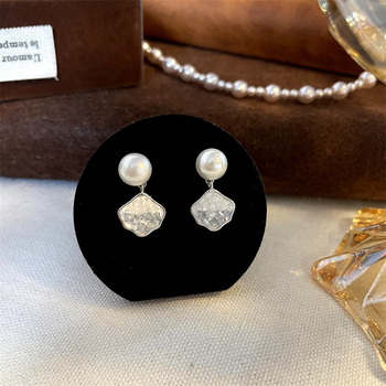 Cercei: perlă nor albastru gradient, design geometric din cupru, electroplatinati, pentru femei