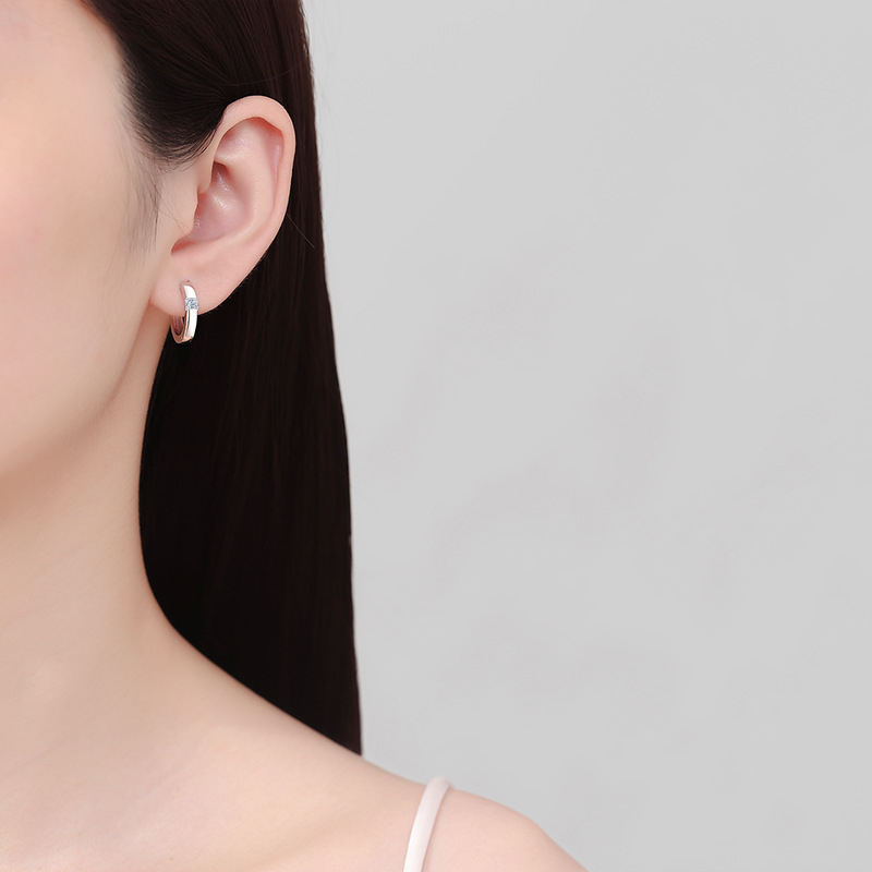 Naušnice od srebra 925, Moissanit, romboidni geometrijski oblik, elektroplatirani završetak, jednostavan modni nakit za žene