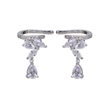 Réz alapú fülklipsz cirkóniával, teardrop alakú, piercing nélkül, geometriai dizájn