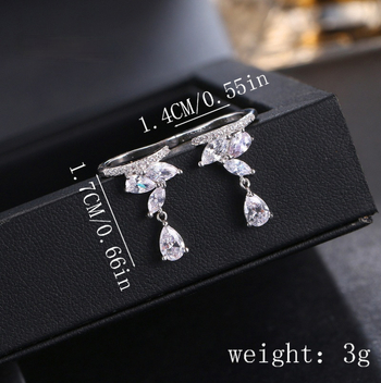 Réz alapú fülklipsz cirkóniával, teardrop alakú, piercing nélkül, geometriai dizájn