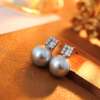 Naušnice - bakreno legura - elektroplatiranje - geometrijski dizajn - jesen 2025