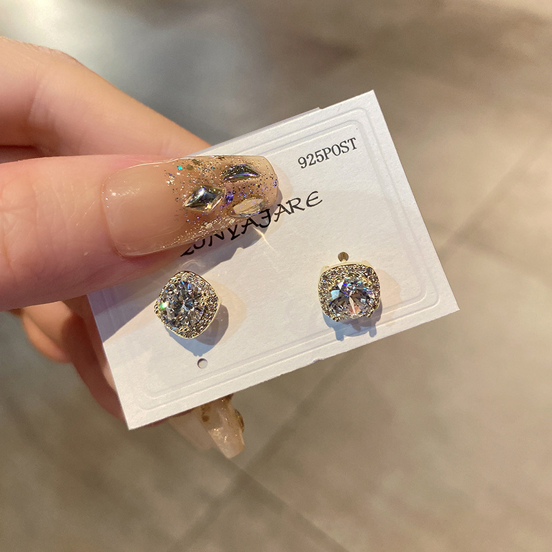 Uhani - Geometrijski dizajn, bakar, elektroplatiranje, Yiwu porijeklo, Zima 2022