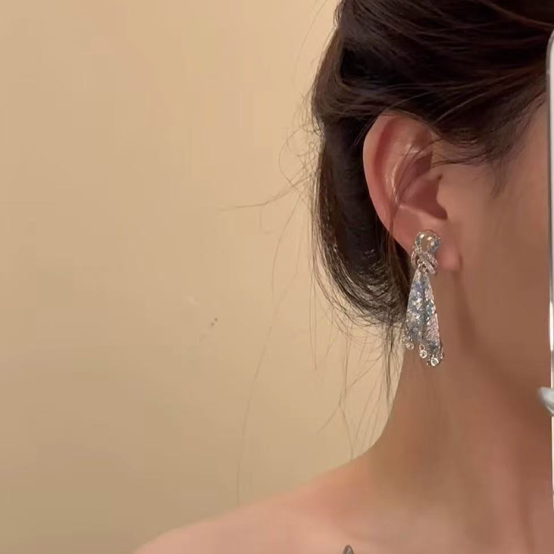 Оeбeци от изкуствени кристали, форма букви/числа/текст, корейски стил, свежи и сладки, лято 2025