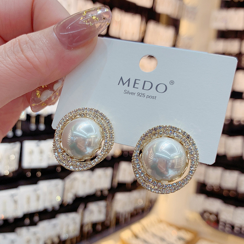 Geometrijski naušnici s kristalima i perlama, pozlaćeni bakar s postom od srebra 925; Marka: Honey Poetry Color; Elektroplatiranje; Za žene