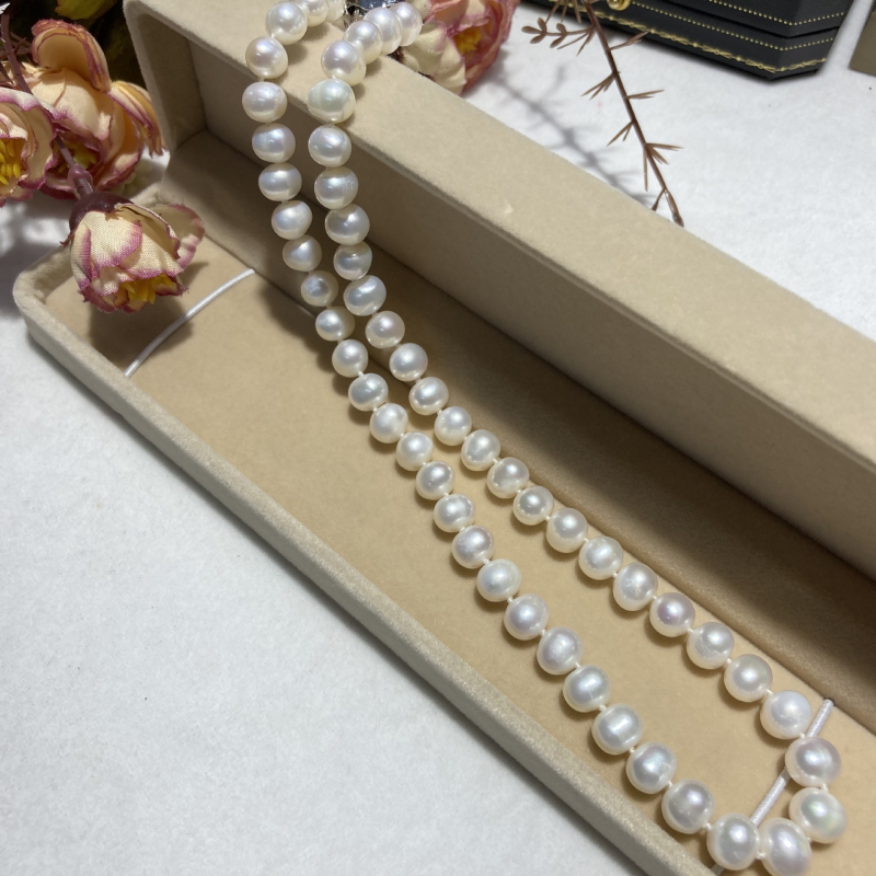 Fuqun Jewelry ogrlica od slatkovodnih bisera, gotovo okrugla, bijela, 8–9 mm, jednostavan stil, duljina 41–50 cm, s blagim nedostatkom