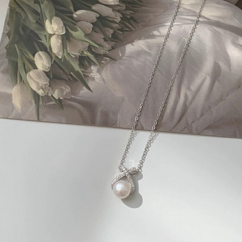 Colier din argint 925 cu cruce, perle naturale de apă dulce și accente diamant, lanț în formă de O