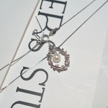 Colier din argint 925 cu perle naturale de apă dulce, pandant geometric pe lanț claviculă, stil ușor lux, lungime reglabilă